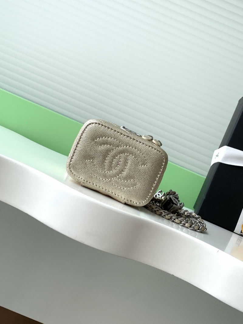 Ch**el cosmetic bags